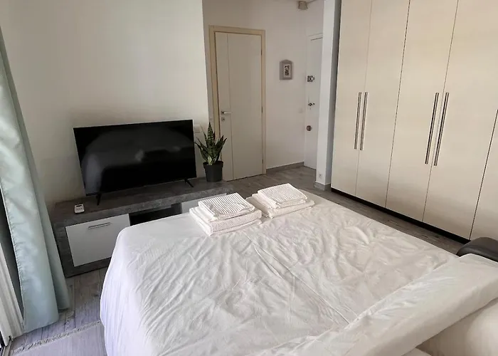 In The Center Of Apartamento Menton